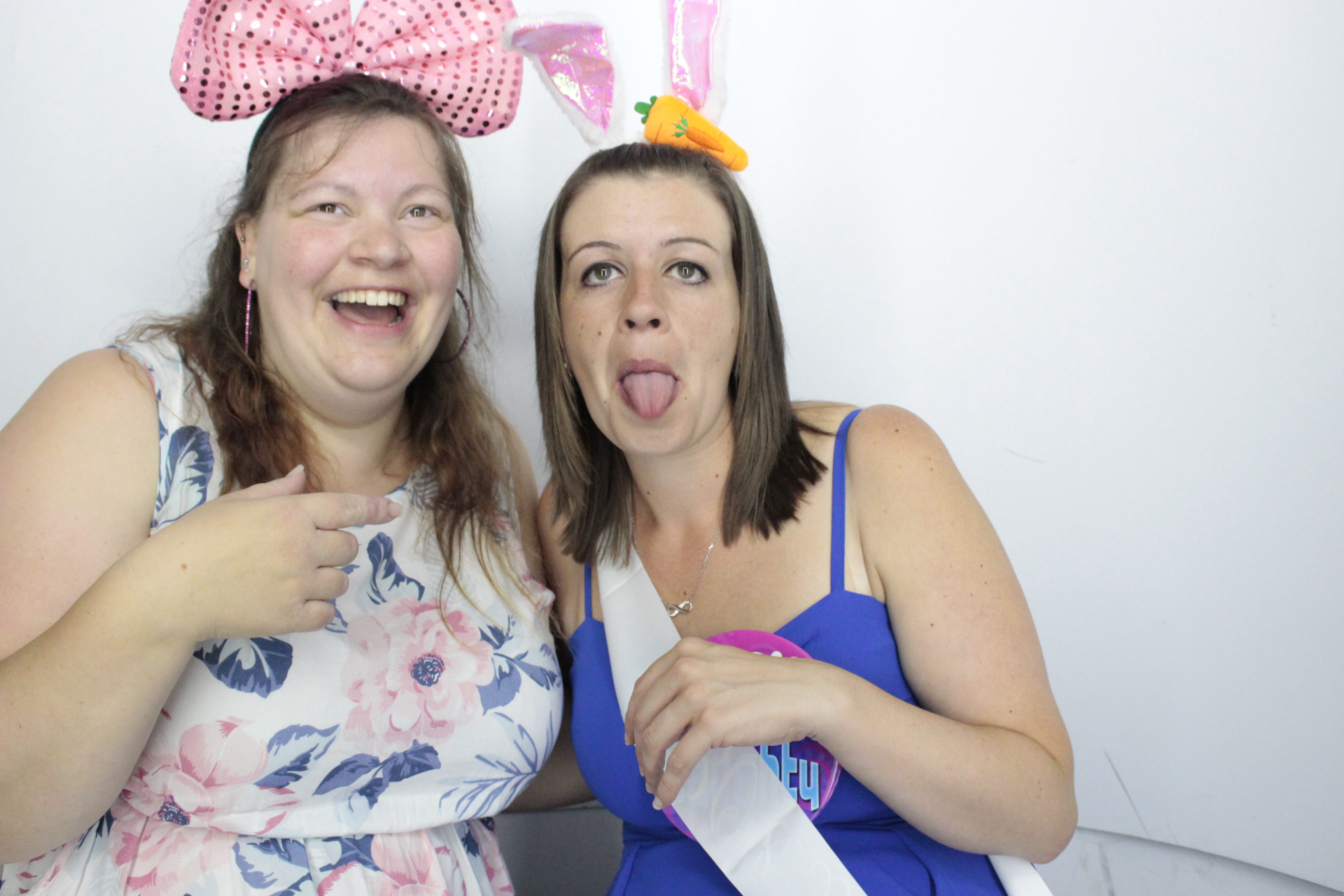 Kerry's 30th Birthday | View more photos from the event at gallery.myphotoboothexperience.co.uk/u/MyPhotoBoothExperienceLtd/Kerrys-30th-Birthday